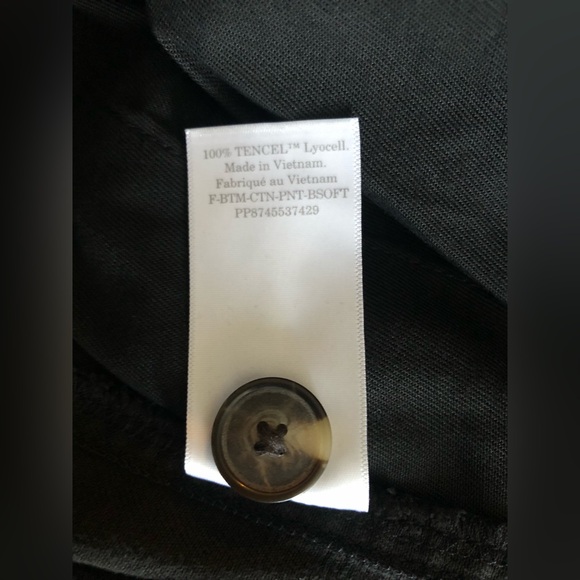 NEW Everlane Womens The TENCEL™ Relaxed Chino Pants Soft Slouchy Black 6 - Picture 16 of 16